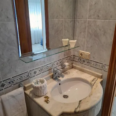 Os Carballos Hotell *